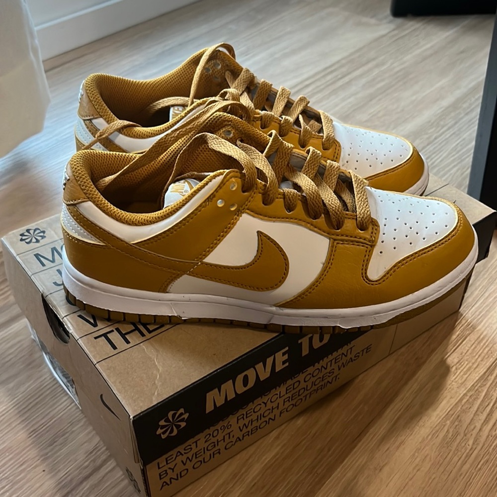 Women’s Nike Dunk